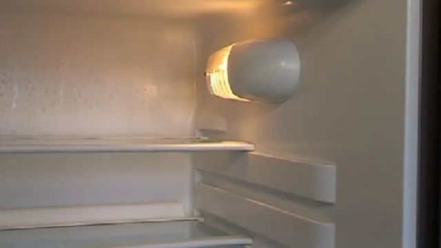 Đèn hoạt động nhưng tủ lạnh không chạy